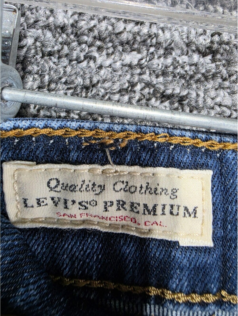 Levi's Women's Big Letter E Jeans 721 High Rise Skinny Size 30 - Picture 6 of 16
